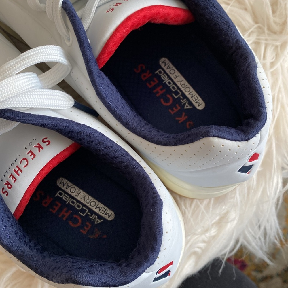 SKECHERS street Los Angeles air-cooled memory foam sneakers - Picture 8 of 12